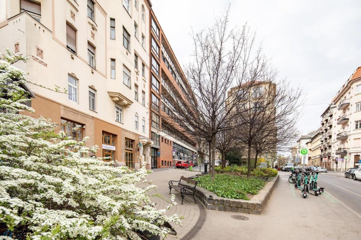 Central - Comfy - Sunny Budapest Ngoại thất bức ảnh